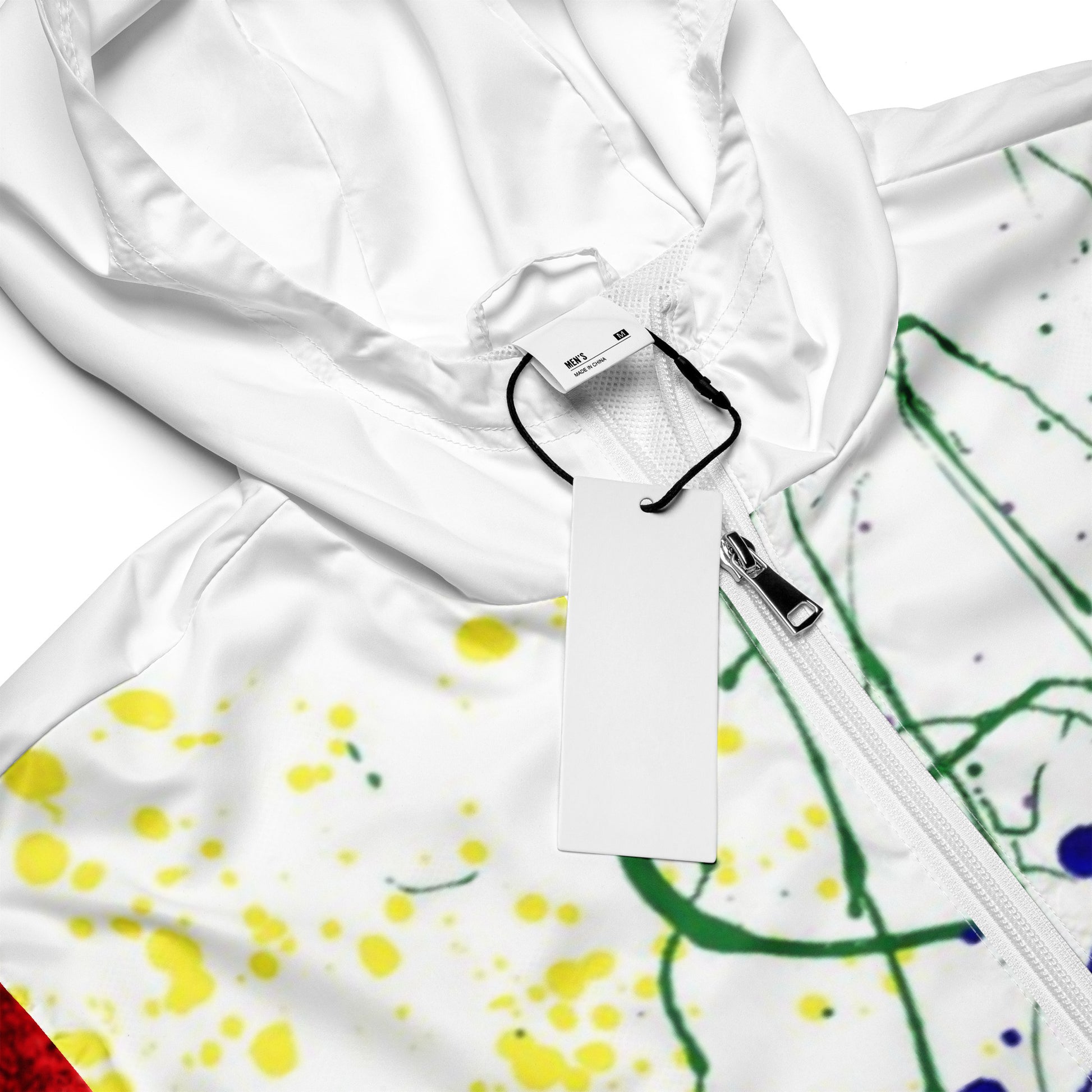Men’s windbreakerThis lightweight windbreaker ensures maximum comfort on windy, rainy, and sunny days, thanks to the water-resistant fabric and breathable mesh lining. The windbreakeCanvas GraffittiMen’